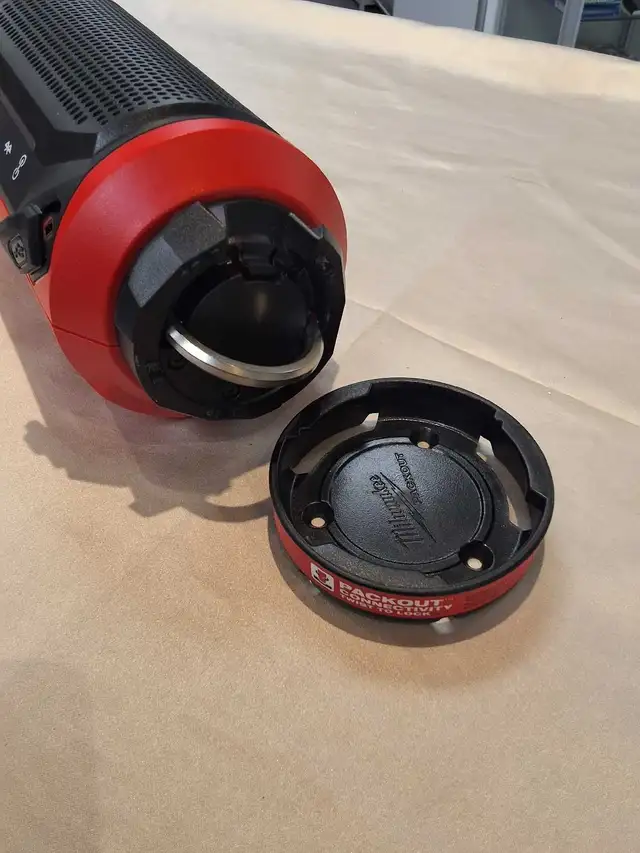 Milwaukee 2955-20 M12 Packout Bluetooth Jobsite Work Speaker  in Power Tools in City of Toronto - Image 5