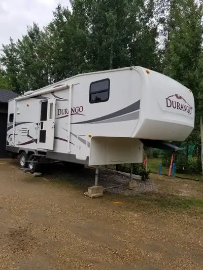 MUST SELL! $9,900.00 O.B.O Seniors and not using anymore. 1/2 Ton Towable *Clean *One large slide *R...
