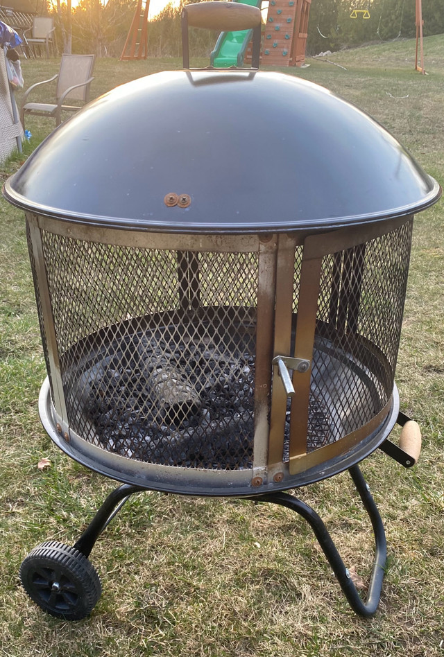 Fire pit in BBQs & Outdoor Cooking in Owen Sound - Image 2