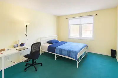 Room in Kanata Hi Tech for rent available Aug. 1st