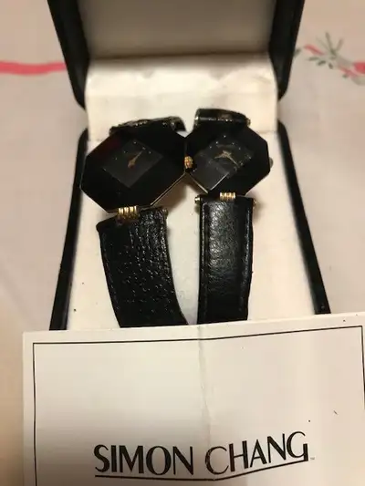 2 Montres Simon Chang vintage pour elle et lui à vendre, View more