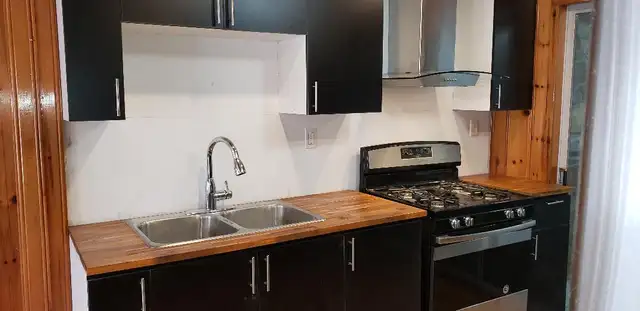 *******One bedroom unit available for rent*****
