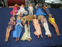 Lot de 11 Poupée Barbie Vintage Velcro Jouet Fille (B) - 40$ Lot
