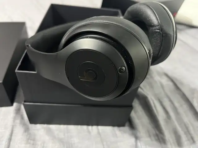Apple Beats Studio3 Like New Noise Cancellation 538441860745144322
