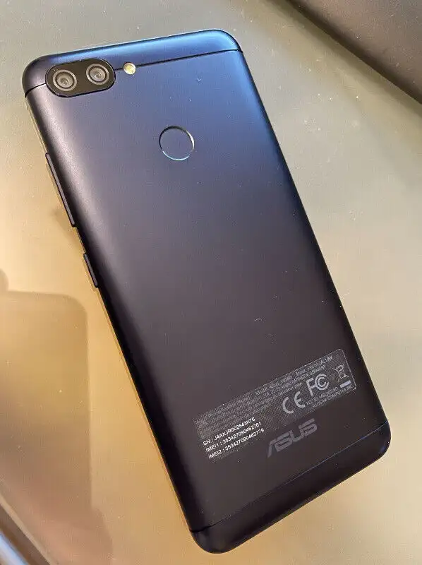 ASUS ZenFone Max Plus 5.7" 3G ram 32GB rom  unlock  Like new62863727669379121