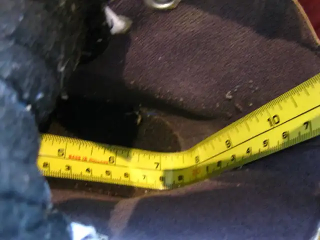 Pair Of Youth Bauer Vapor Size Y13 Kids Hockey Skates -No Laces in Hockey in Kitchener / Waterloo - Image 6