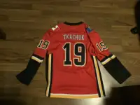 Calgary Flames Youth L/XL Fanatics Alt Matthew Tkachuk jersey