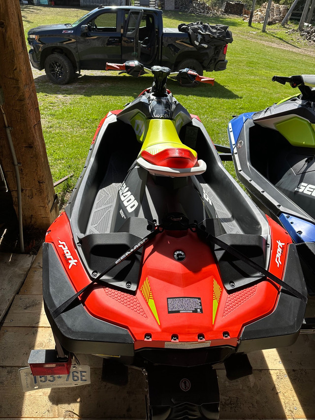 2020 Seadoo Spark Trixx & 2020 Seadoo Spark in Personal Watercraft in Kawartha Lakes - Image 2
