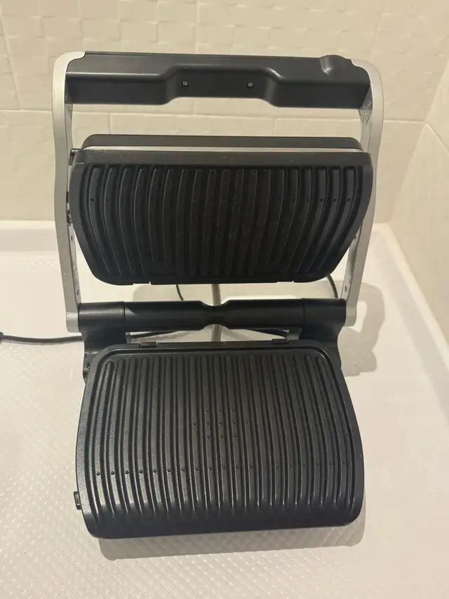 Tefal OptiGrill in Toasters & Toaster Ovens in Markham / York Region - Image 3