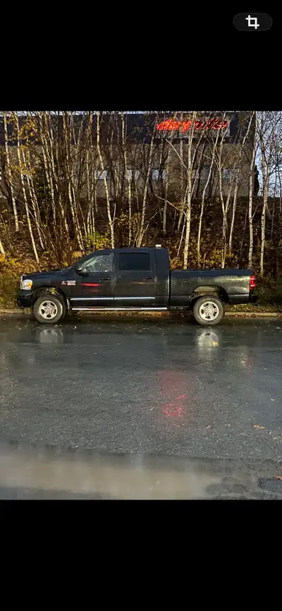 Brand new two year inspection. Many new parts. 157,000 km. Transmission replaced last year due to a...