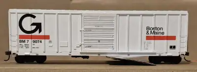 ATHEARN HO 50' GUILFORD BOSTON & MAINE BOXCAR ITEM IS IN UNBOXED NEW CONDITION. FINE DETAILING, META...