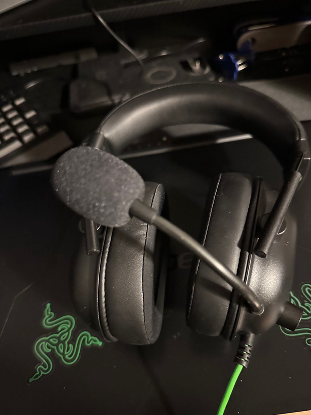 Razer BlackShark V2 X Gaming Headset in Headphones in Truro - Image 2