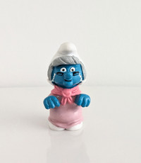 Nanny Smurf 20408 PVC Miniature  Figure 
