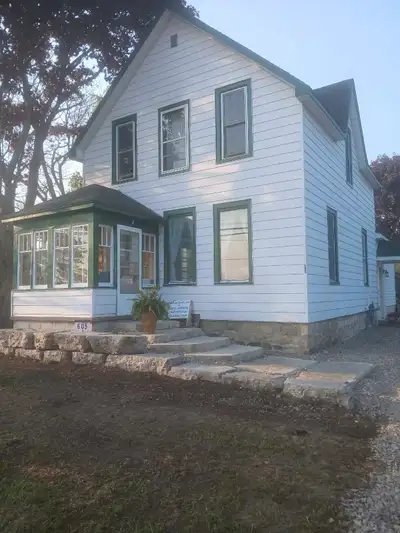 3 bedroom 2 bathroom