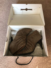ALDO Suede Ankle Boots - Size 8.5 - LIKE NEW!