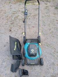 Yardworks Electric Corded Mower ALMOST NEW