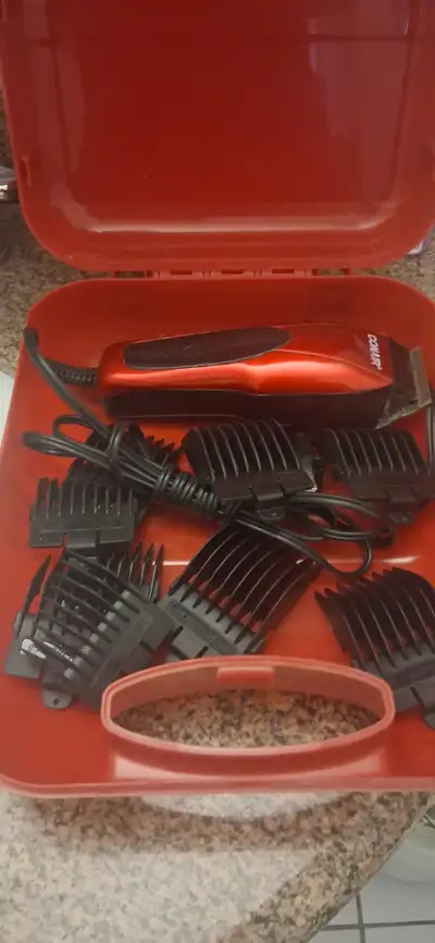 ~As shown with travel case ~Nine attachments ~Cash is king … price is firm ~No e transfer >> >Pick u...