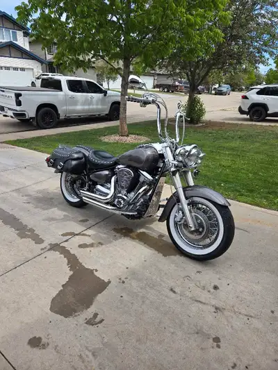 2003 road star 1600 New intake boot, sparkplugs, Vance & hines short shots, carb clean and rejeted,...