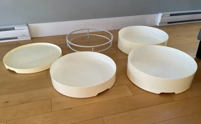 IKEA plastic side table in Coffee Tables in Bedford - Image 7
