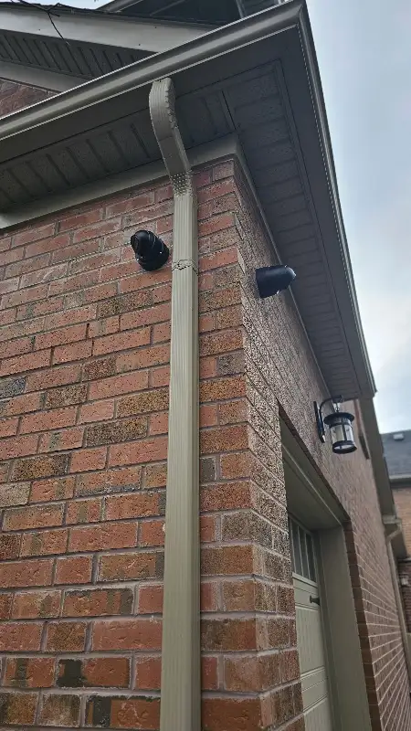 Active Deterrence Siren Security Camera System with installation in General Electronics in City of Toronto - Image 4