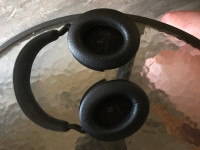 SENNHEISER MOMENTUM 4 Bluetooth headphones