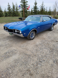 1968 olds Cutlass supreme holiday coup