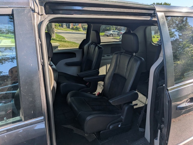 Dodge Grand Caravan 2017 SXT — photo 4