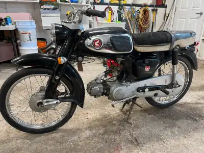 1965 Honda bought from the original owner only 2300 original miles . Shedded for years got it goin t...