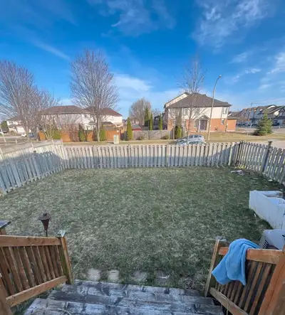 MASTER BEDROOM AVAILABLE FOR RENT ,KITCHENER