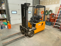2008 Forklift - Great price!