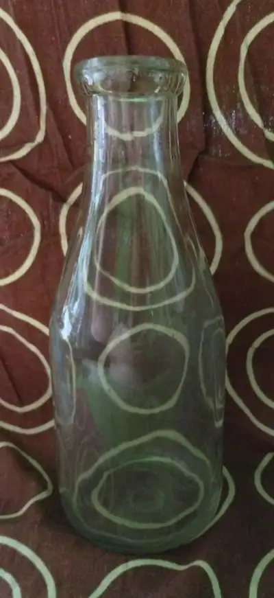 Bouteille de lait (verre) Vintage milk bottle (glass), View more