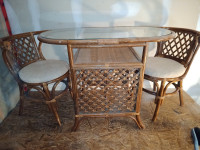Wicker seating set with table