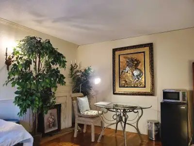 ✨ Bright & Spacious Room for Rent – Main Floor (Male Only) Looking for a clean and responsible male...