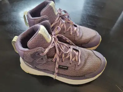 North Face hikers like new - size 2, View more