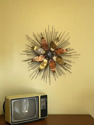 Vintage 1960 Sunburst / Starburst Brutaliste Deux Tons, View more