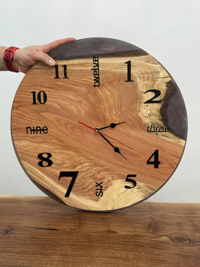 epoxy resin wall clock  in Home Décor & Accents in Markham / York Region - Image 6