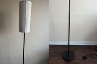 Floor lamp with 3 colour temperatures in brand new condition