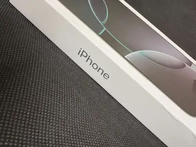 IPhone 16 pro Max neuf, View more