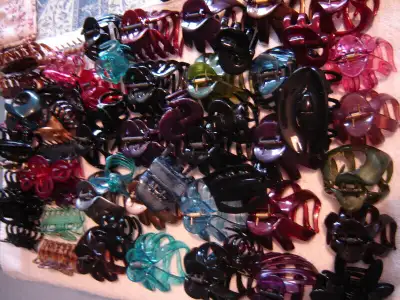 Les accessoires  pour cheveux, View more