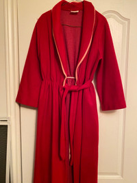 Red robe.Used good!