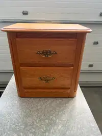 Night stand/table - like new condition