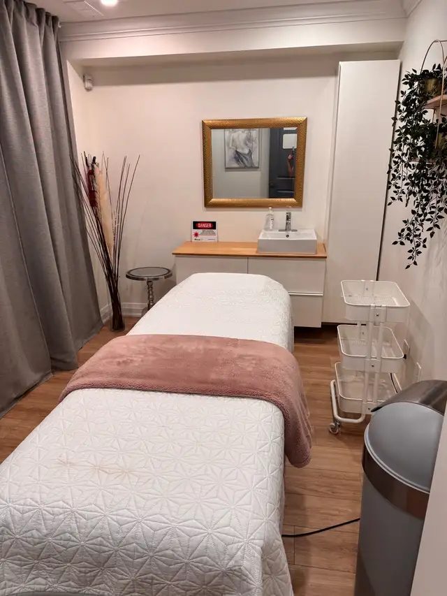 Beauty Room for Rent – Ideal for Lash Tech  Vaughan63235482443009121