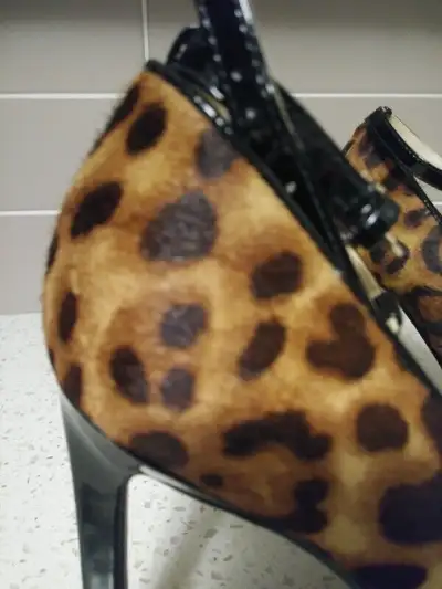 NINE WEST LEOPARD SUEDE HIGH HEELS SOFT FUR LIKE FEEL 5 1/2 M GORGEOUS BRAND NEW