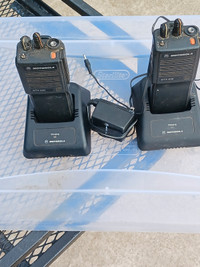 Working pair of older Motorola MTX-838 2-WAY RADIOS/*no antennas