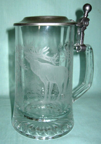 BOC A BIERE EN VERRE VINTAGE ETCHED GLASS STEIN (STAG)