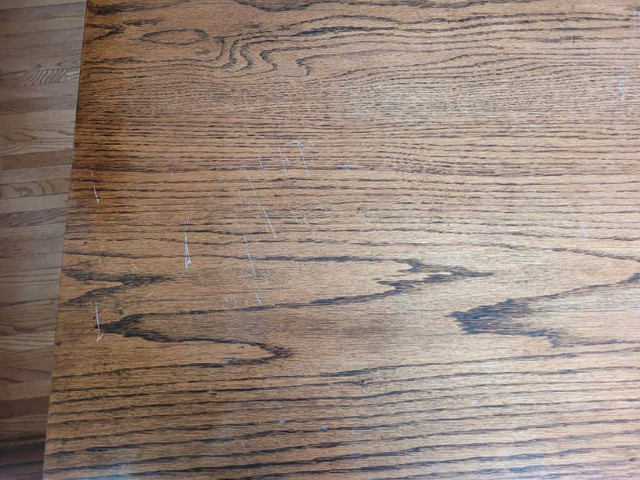 Vintage Oak  SideTable in Other Tables in Winnipeg - Image 2