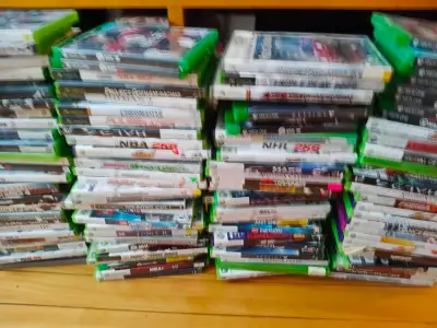 Huge XBOX XBOX 360 XBOX One Video Game lot 100+ games, View more