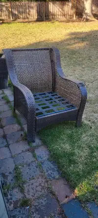 Patio chair with cushion
