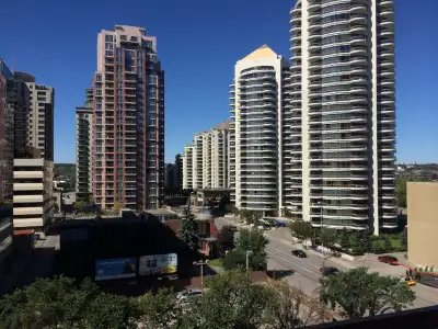 A private furnished room is available in the core DT area in a 2-bedroom house. Room Features: • Ver...
