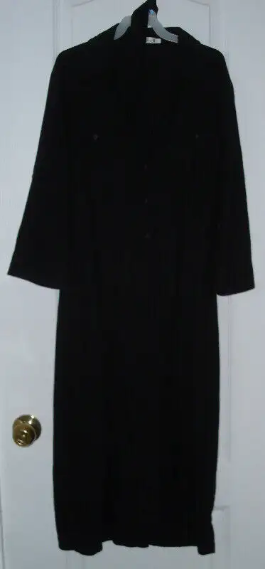 Button Down Black Dress in Women's - Dresses & Skirts in Mississauga / Peel Region - Image 3